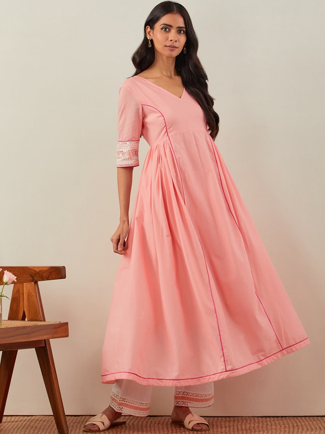 

THE INDIAN CAUSE Women Solid Regular Chikankari Pure Cotton Kurta with Palazzos & Dupatta, Peach