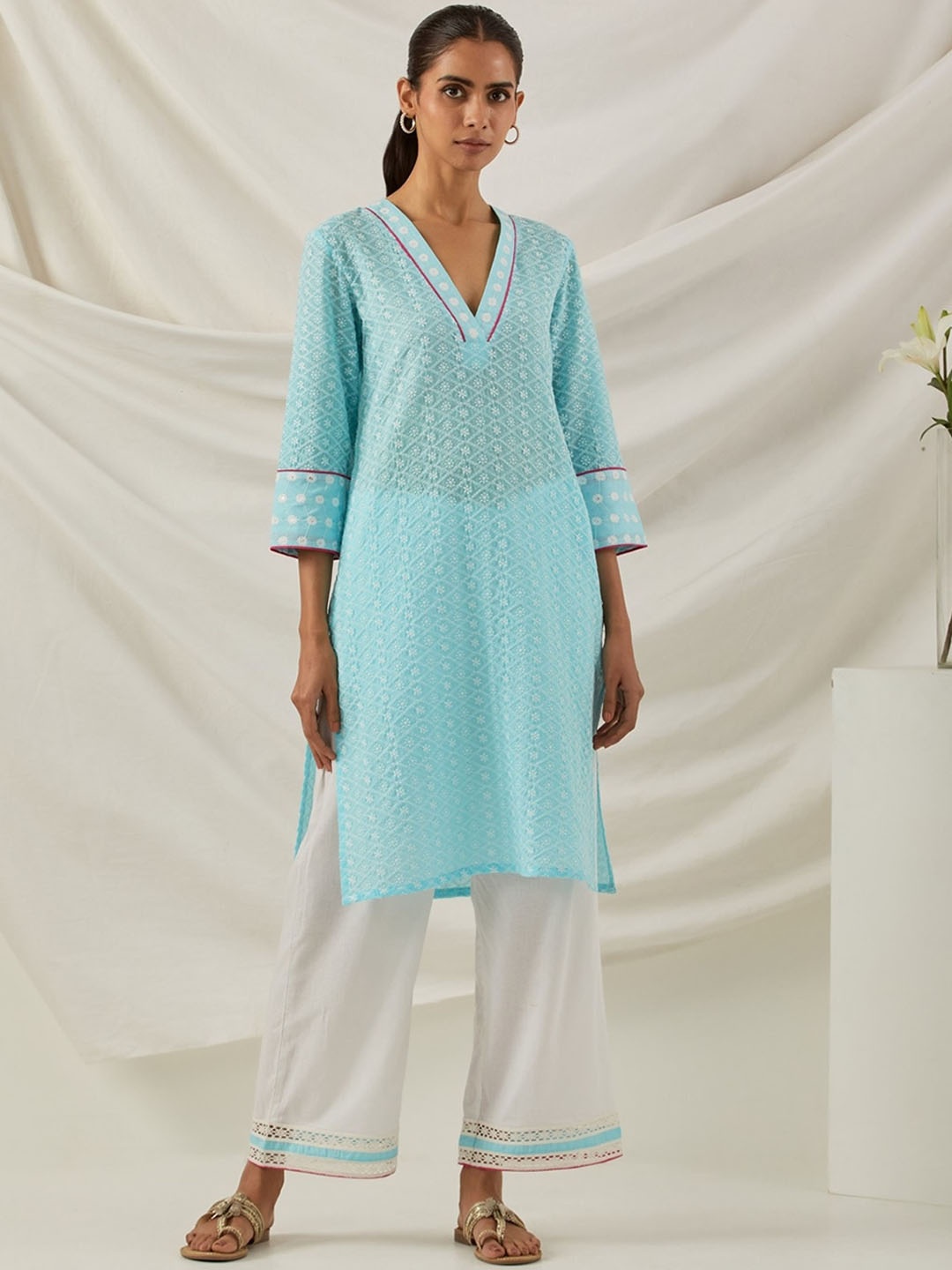 

THE INDIAN CAUSE Women Embroidered Chikankari Pure Cotton Kurta with Palazzos, Blue