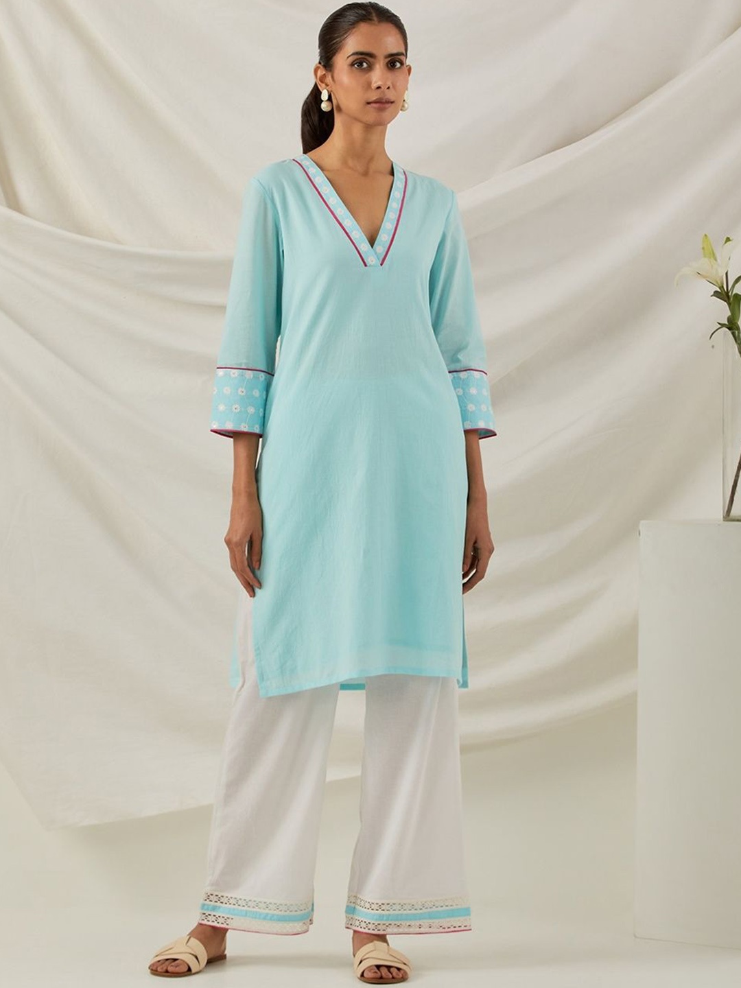 

THE INDIAN CAUSE V Neck Pure Cotton Straight Kurta with Palazzos & Dupatta, Blue