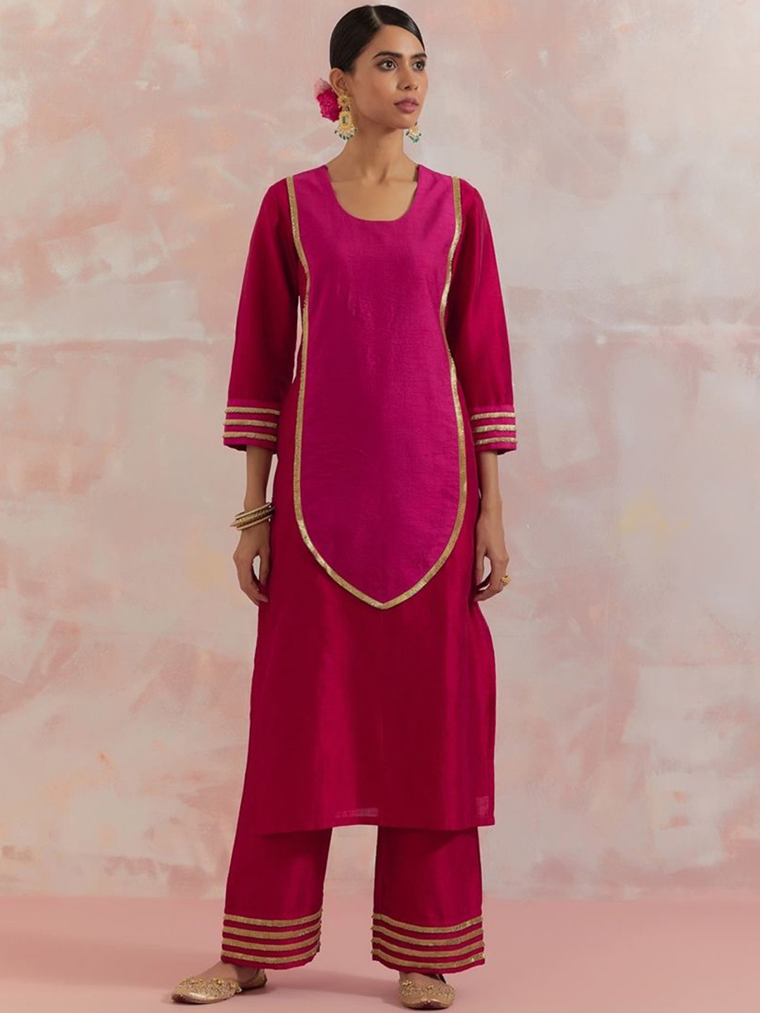 

THE INDIAN CAUSE Women Layered Gotta Patti Kurta with Palazzos, Red