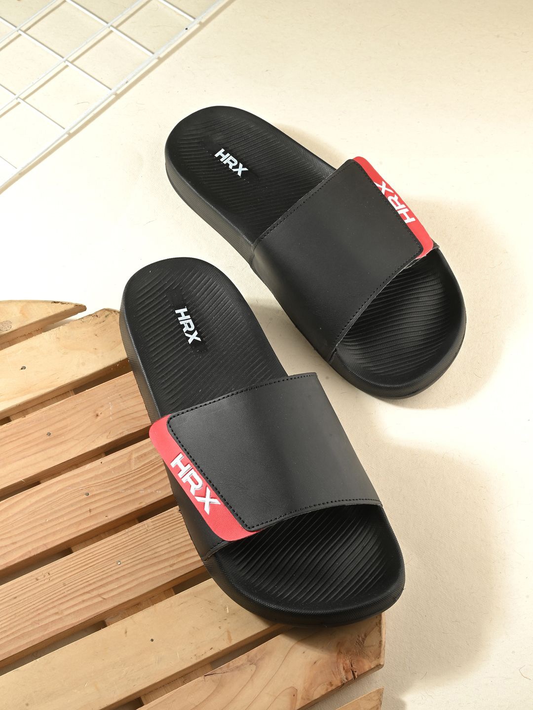 

HRX by Hrithik Roshan Men Synthetic Velcro Sliders, Black