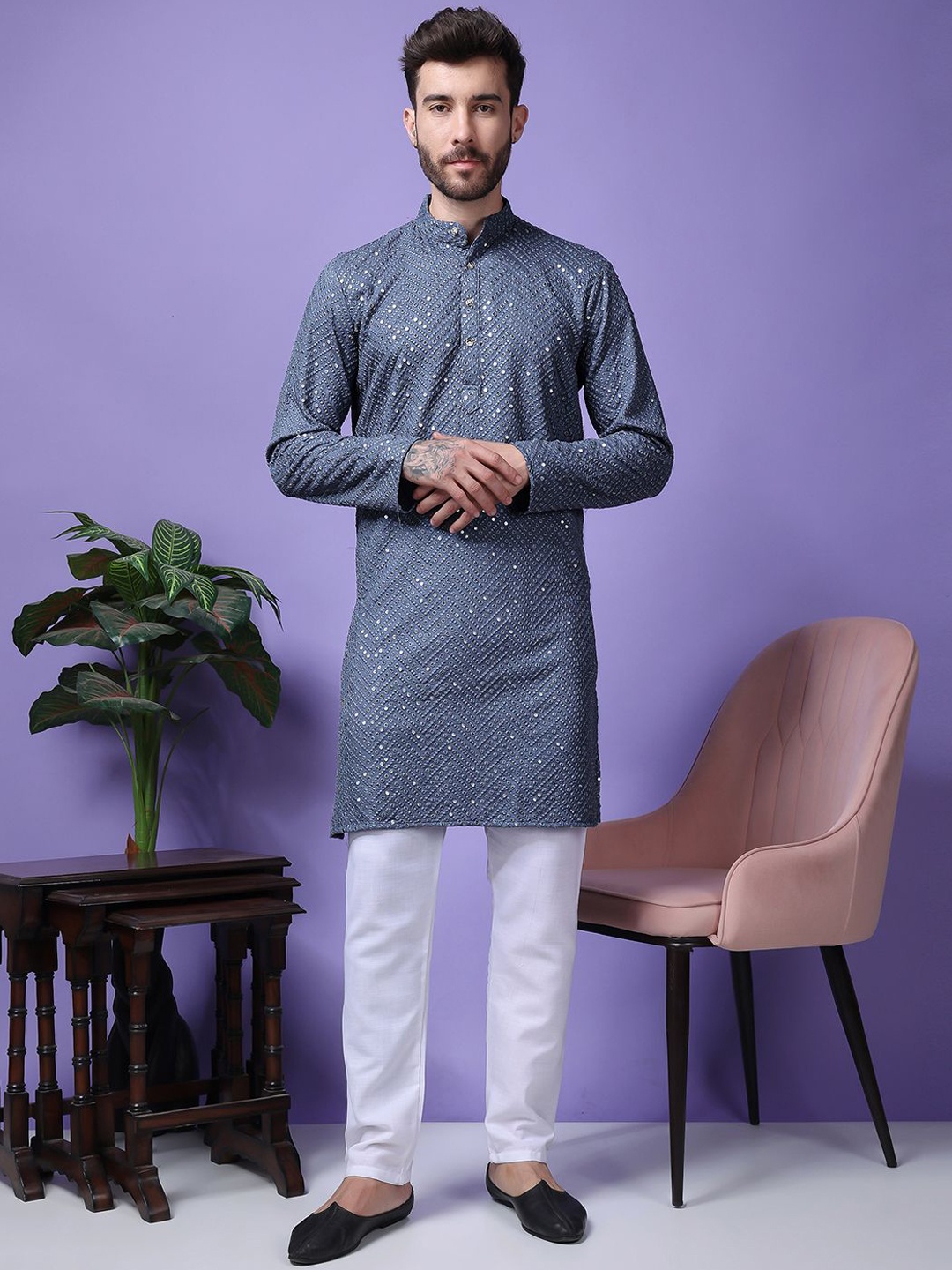 

Hangup Men Ethnic Motifs Embroidered Regular Thread Work Kurta with Pyjamas, Grey