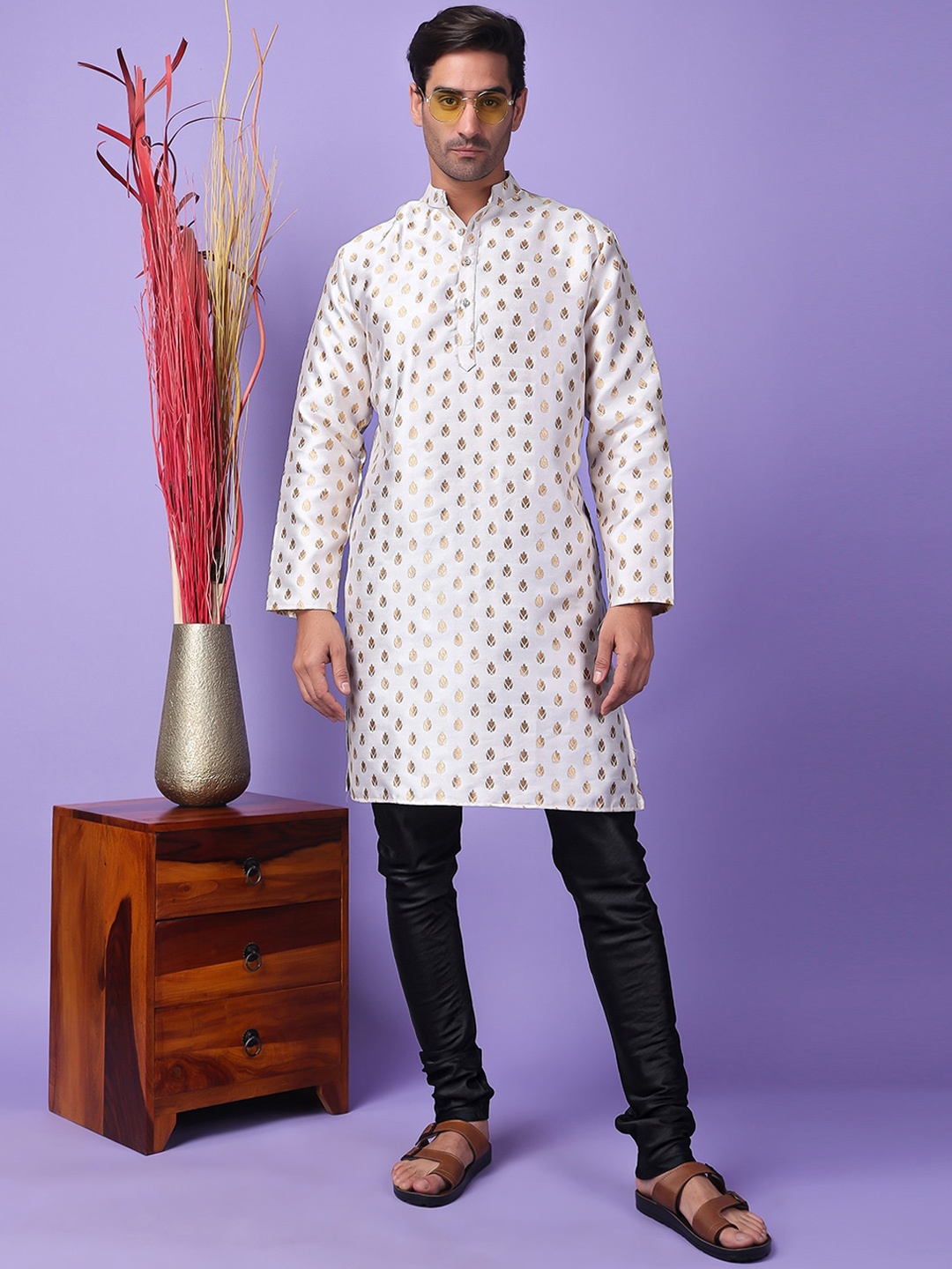 

Hangup Men Regular Dupion Silk Kurta with Pyjamas, Grey