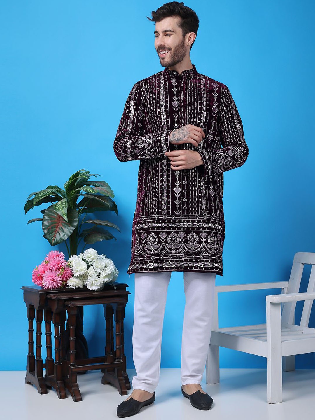 

Hangup Men Embroidered Regular Kurta With Pyjamas, Purple