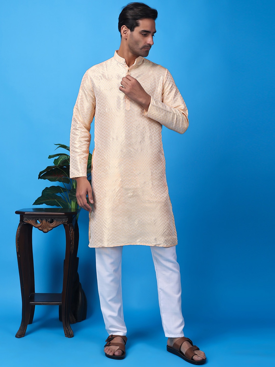 

Hangup Men Embroidered Regular Thread Work Dupion Silk Kurta With Pyjamas, Beige