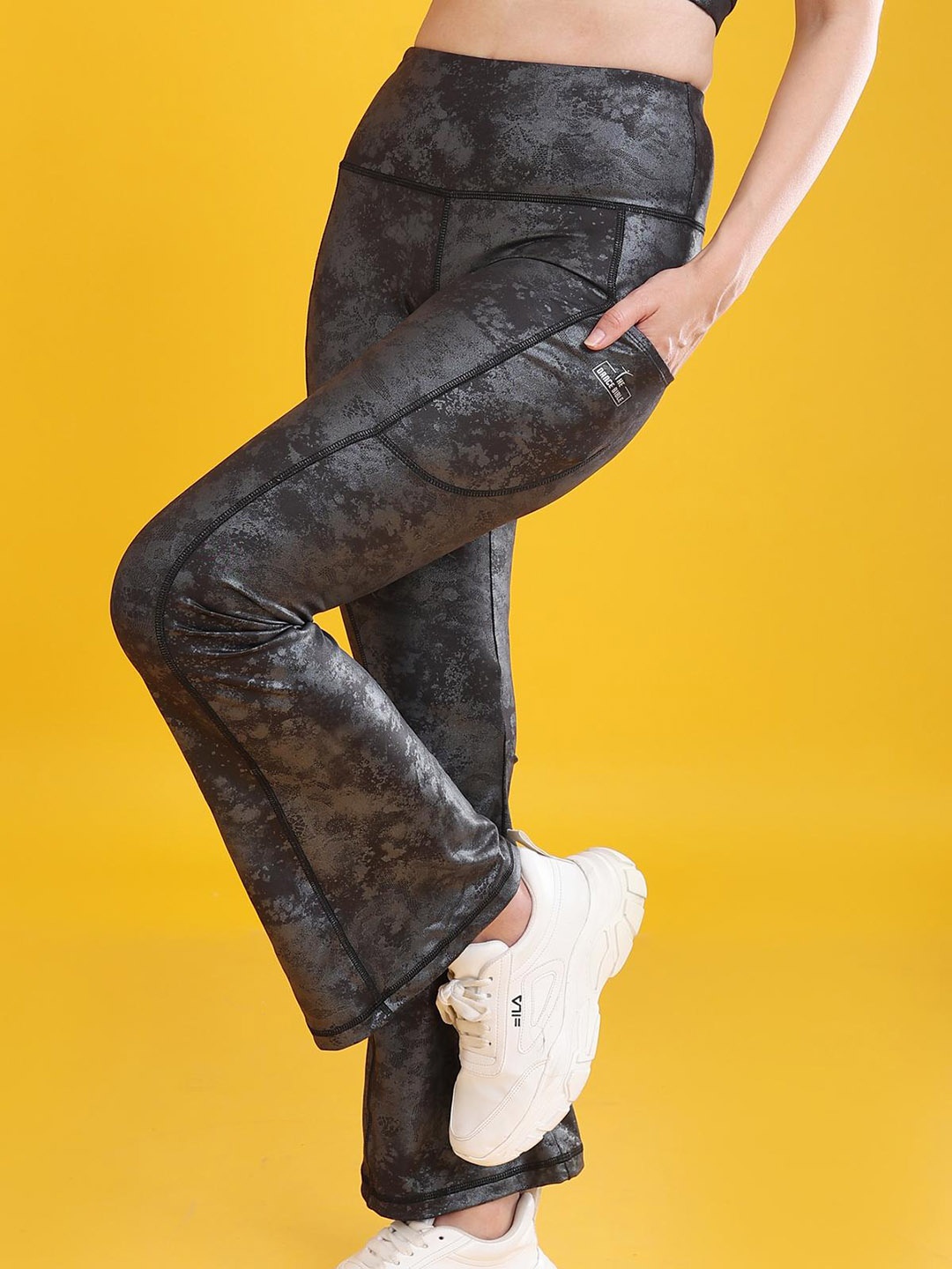 

The Dance Bible Women Printed Flared Track Pants, Black