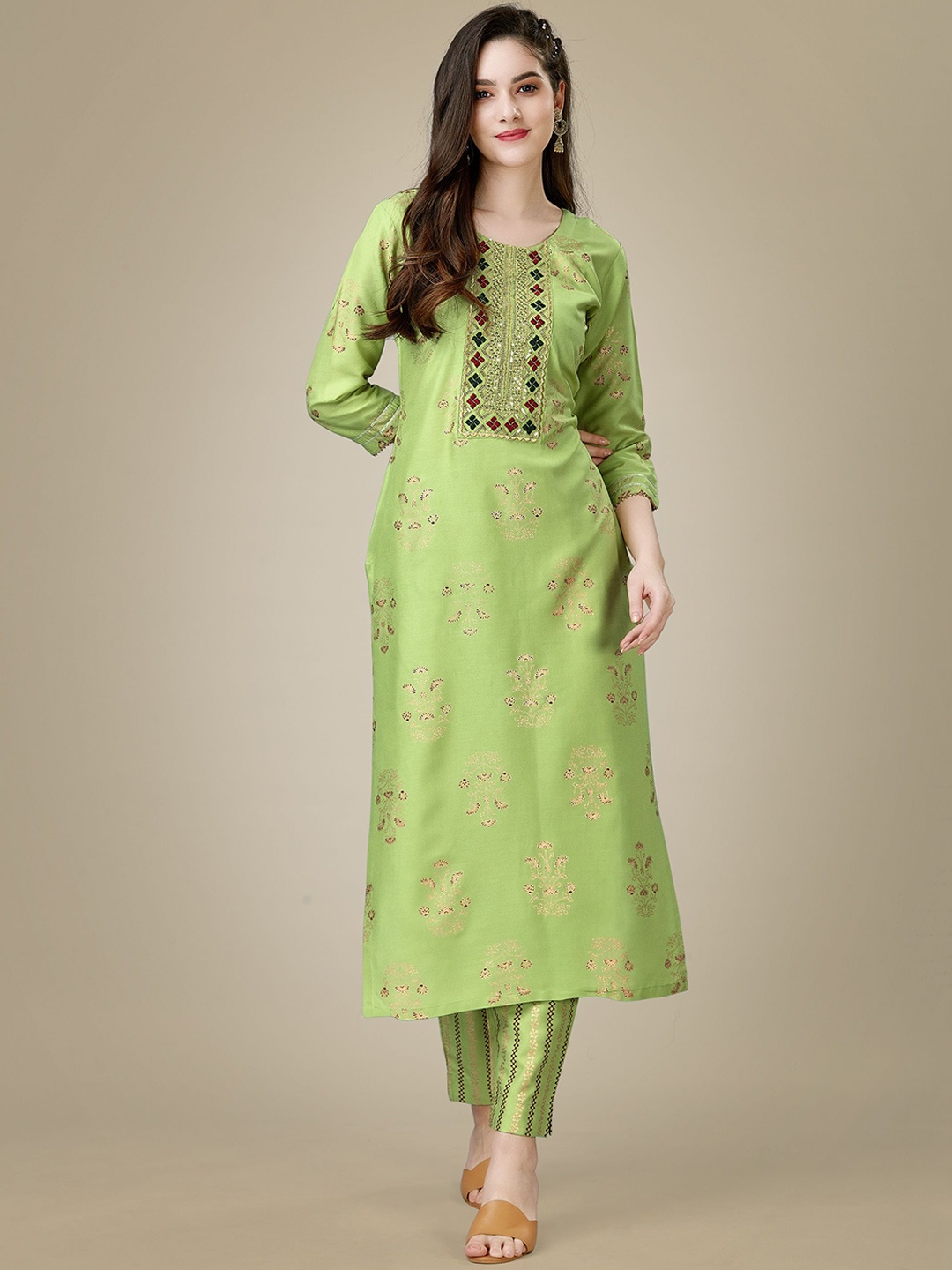 

devkison Designer Women Floral Printed Regular Thread Work Kurta with Churidar, Green