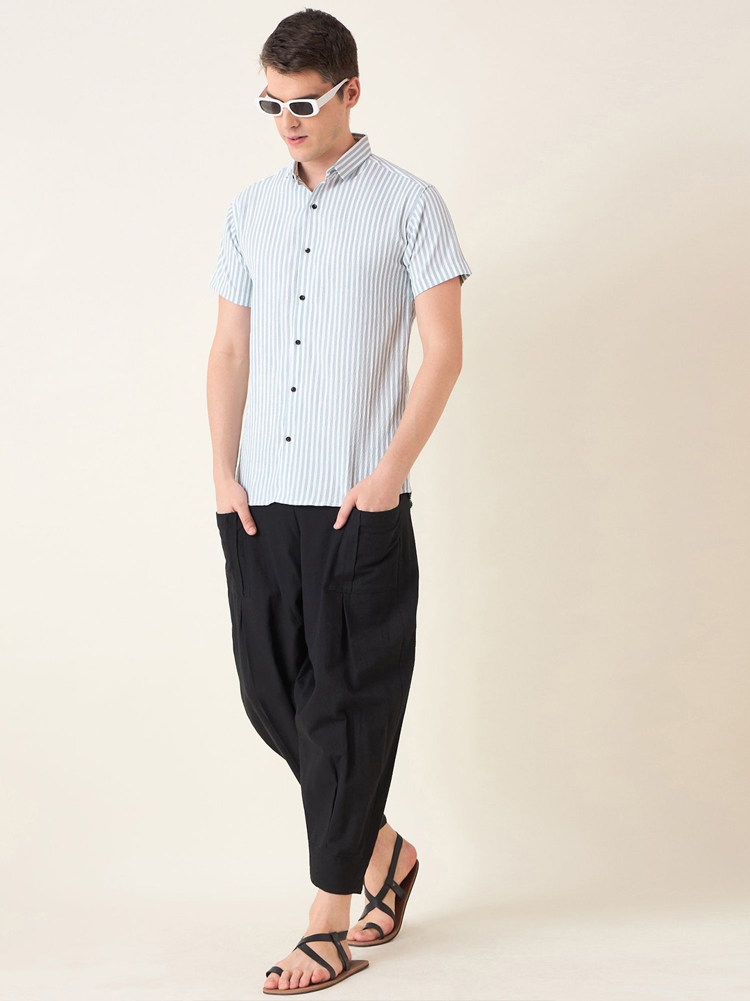 

Mast & Harbour Men Vertical Stripes Casual Shirt, Grey