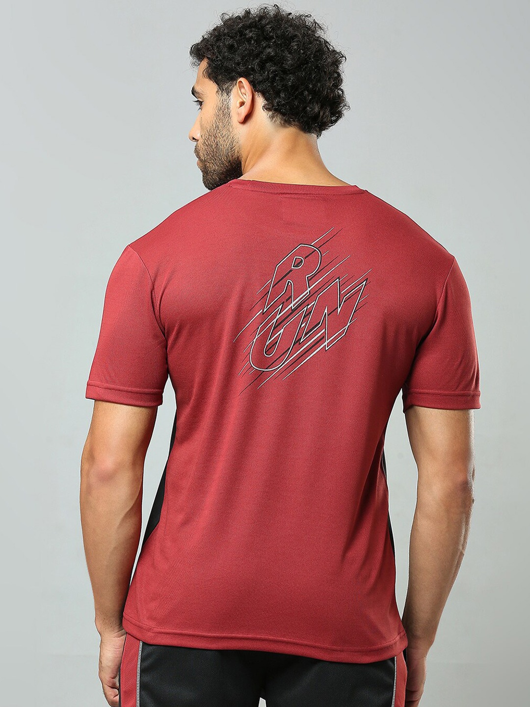 

Black Panther Men Round Neck Acti Fit Printed T-shirt, Burgundy