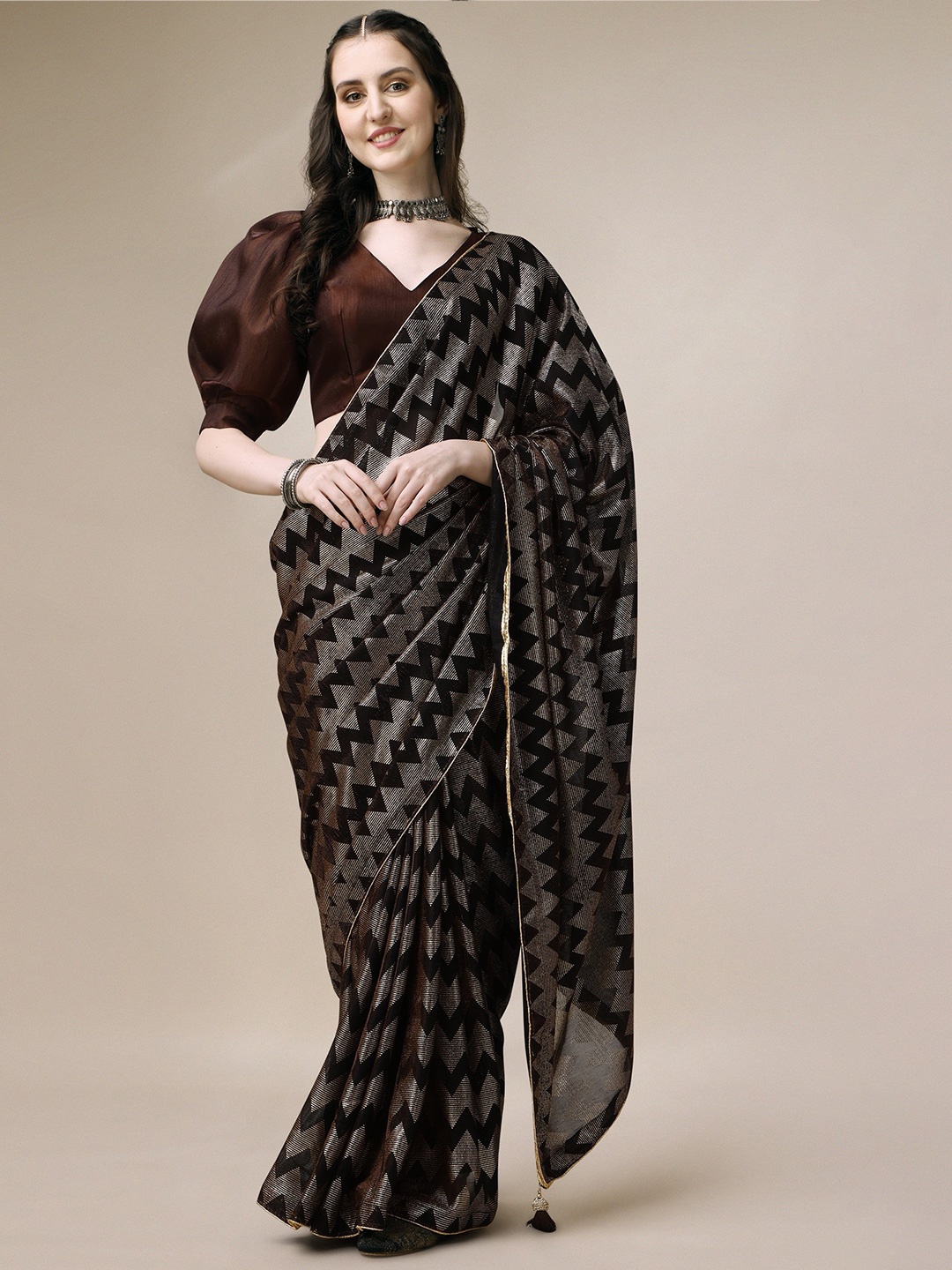 

VIJAYA VALLABH Striped Net Saree, Brown