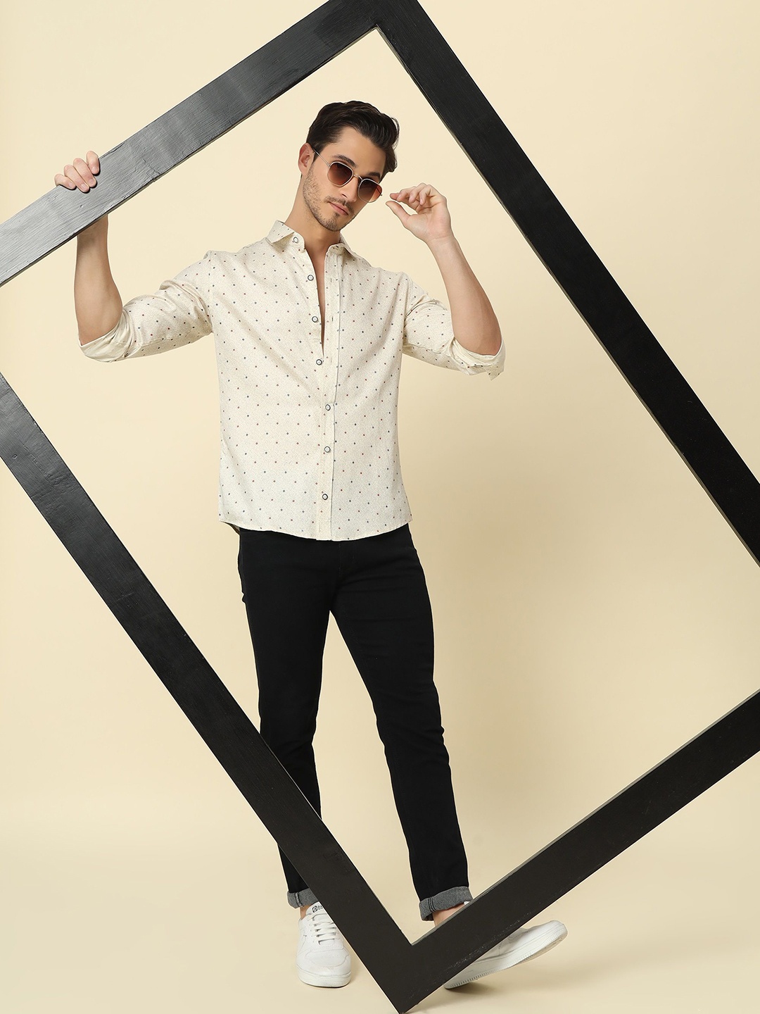 

PockMAN Men Classic Opaque Printed Semiformal Shirt, Cream