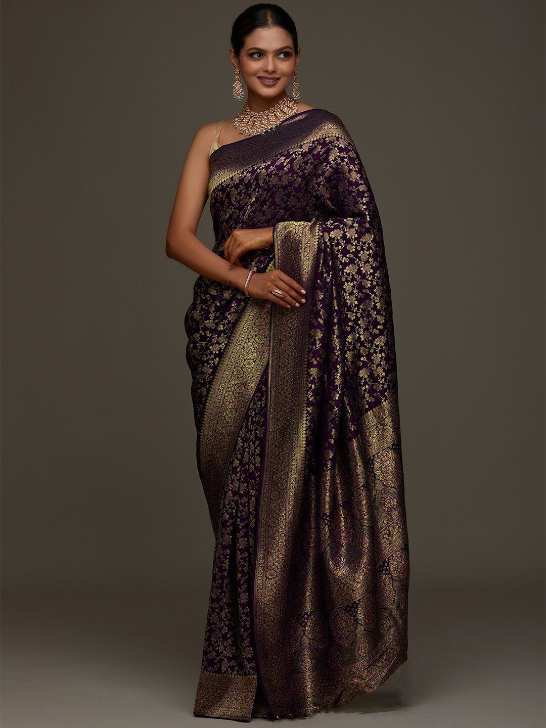 

MANMOHITSAREE Ethnic Motifs Zari Banarasi Saree, Purple