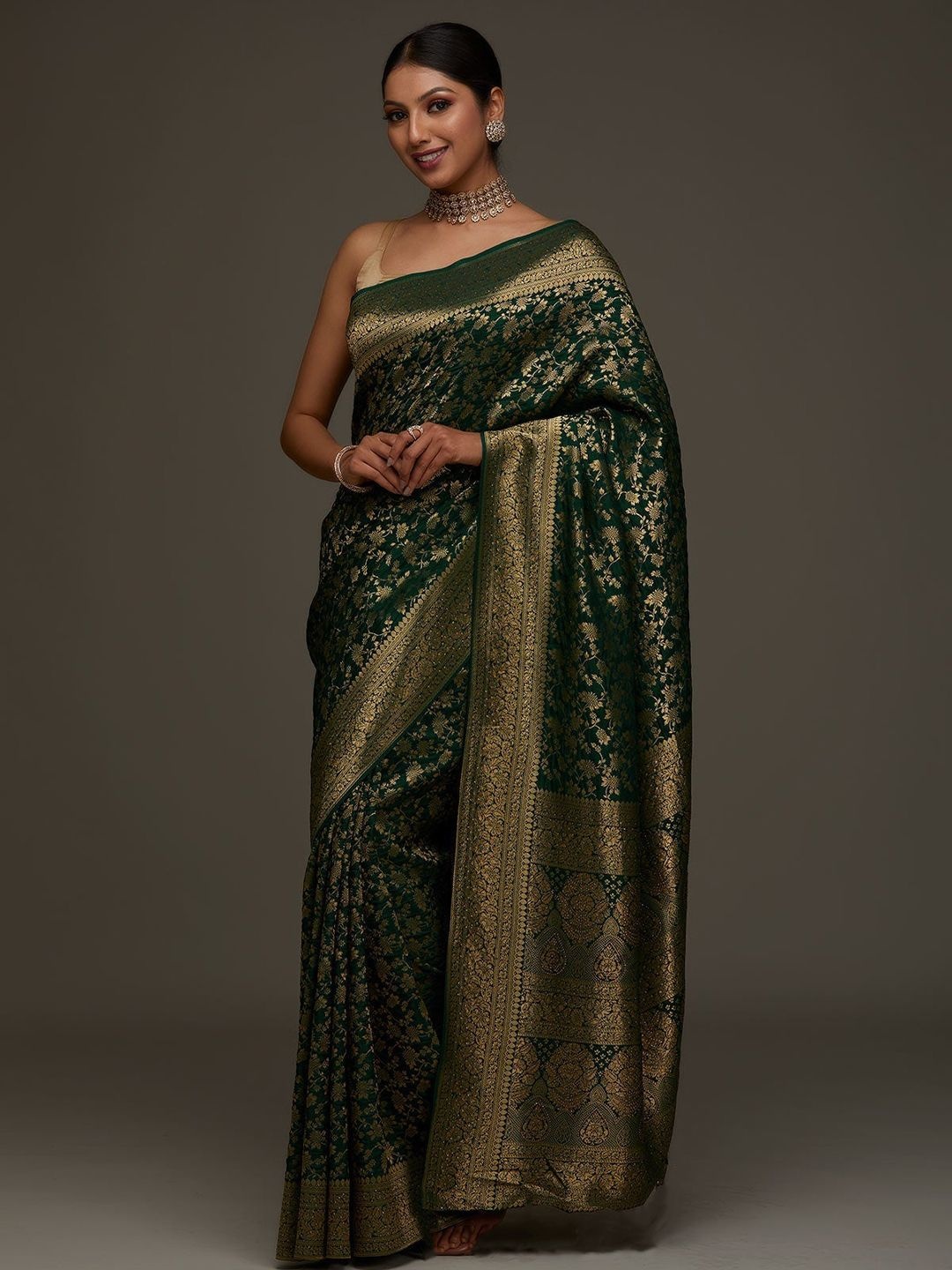 

MANMOHITSAREE Ethnic Motifs Zari Banarasi Saree, Green