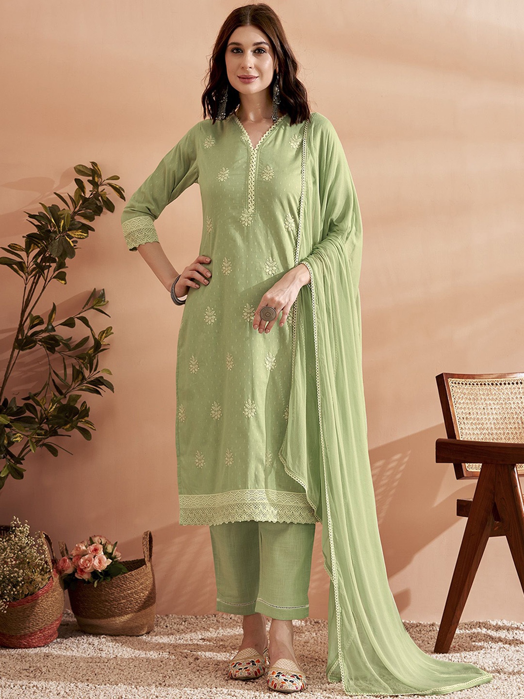 

Anouk Women Floral Embroidered Pure Cotton Kurta with Trousers & With Dupatta, Green