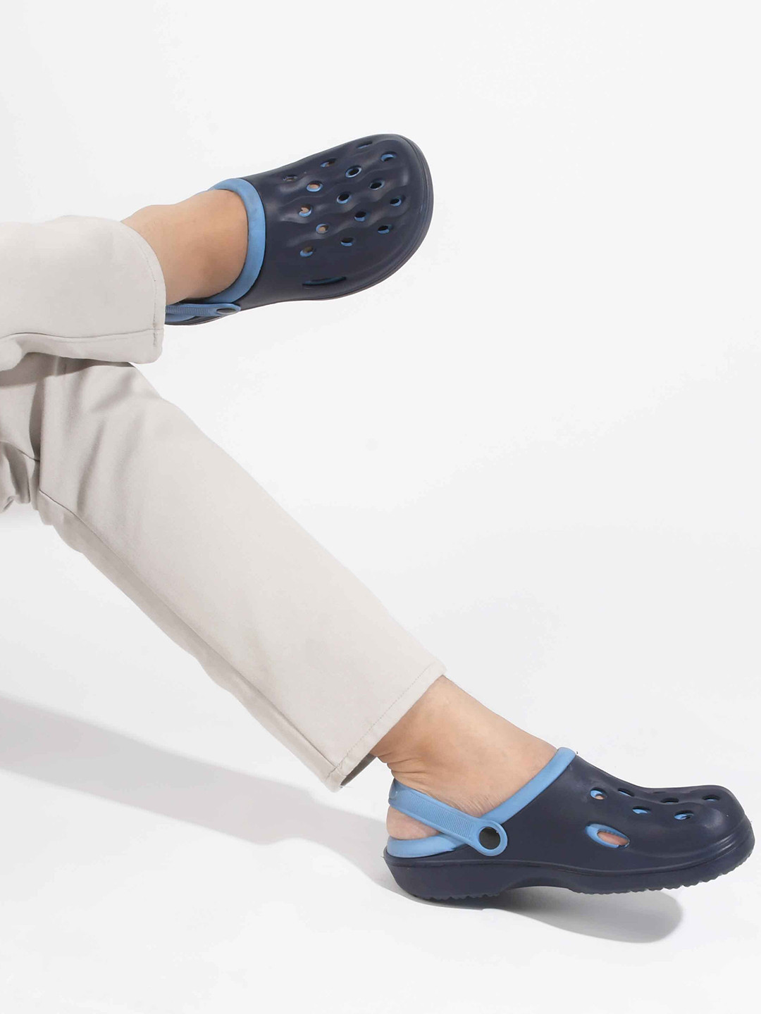

HRX by Hrithik Roshan Men Clogs, Navy blue