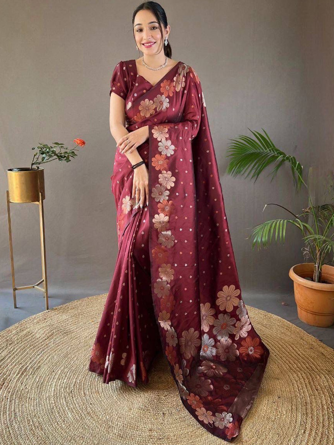 

TIEXA Woven Design Zari Pure Silk Banarasi Saree, Maroon