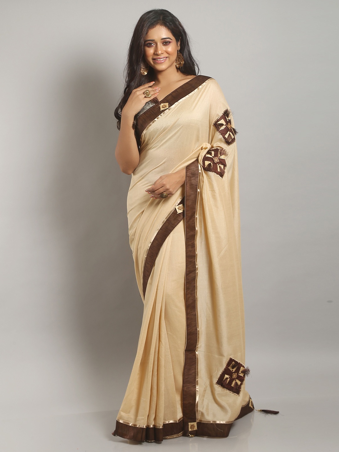 

Urbane Essence Pure Silk Saree, Brown