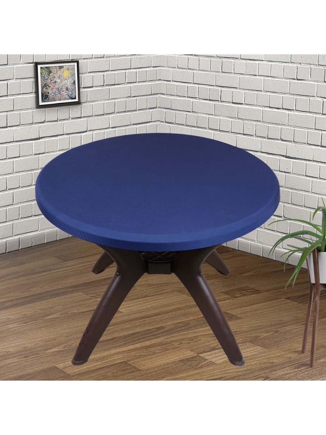 

Eleganta Navy Blue Round 6-Seater Table Cover