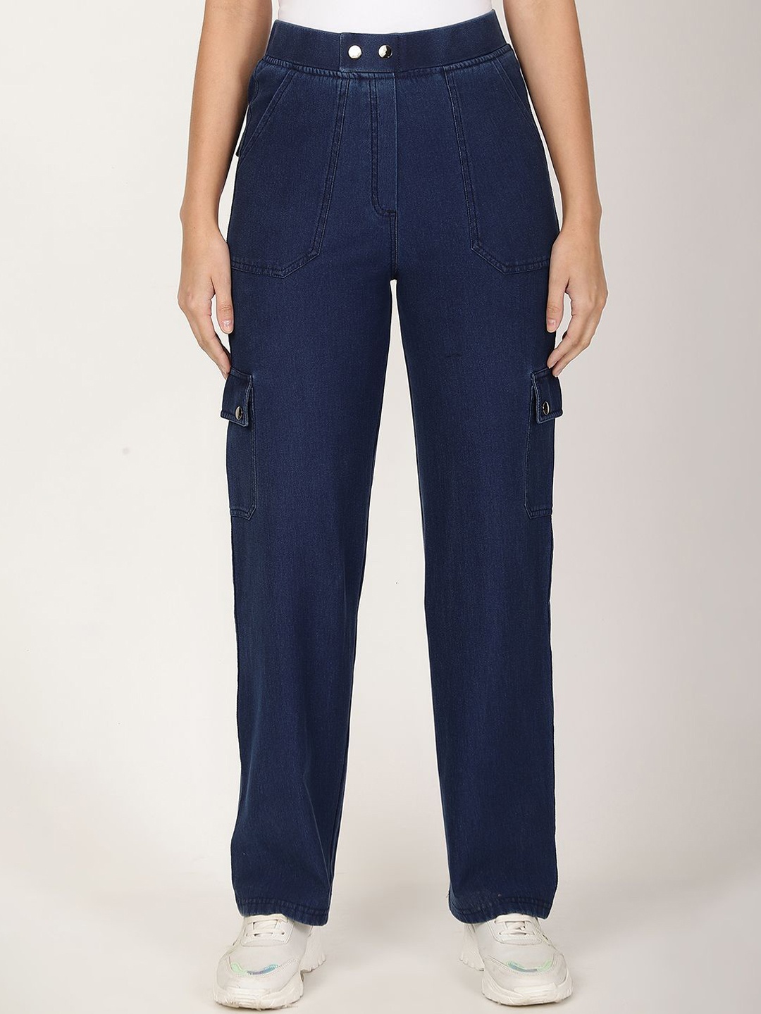 

FUTURO Women Solid Relaxed Straight Leg Trousers, Blue