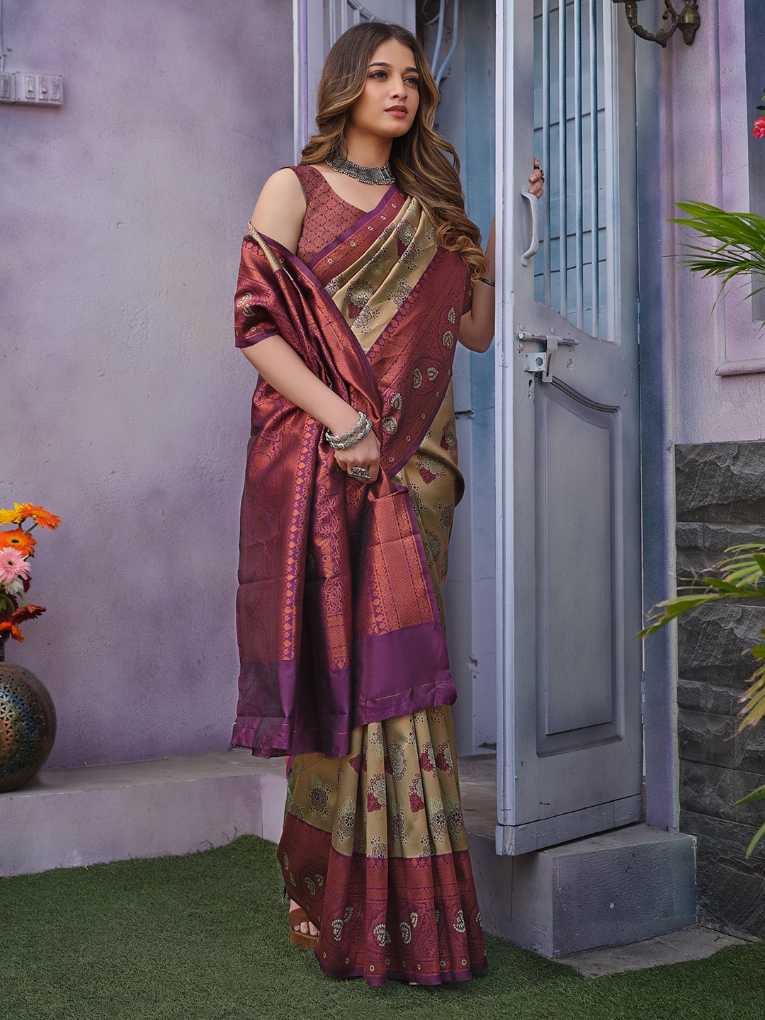 

Areca Designer Woven Design Zari Banarasi Saree, Cream