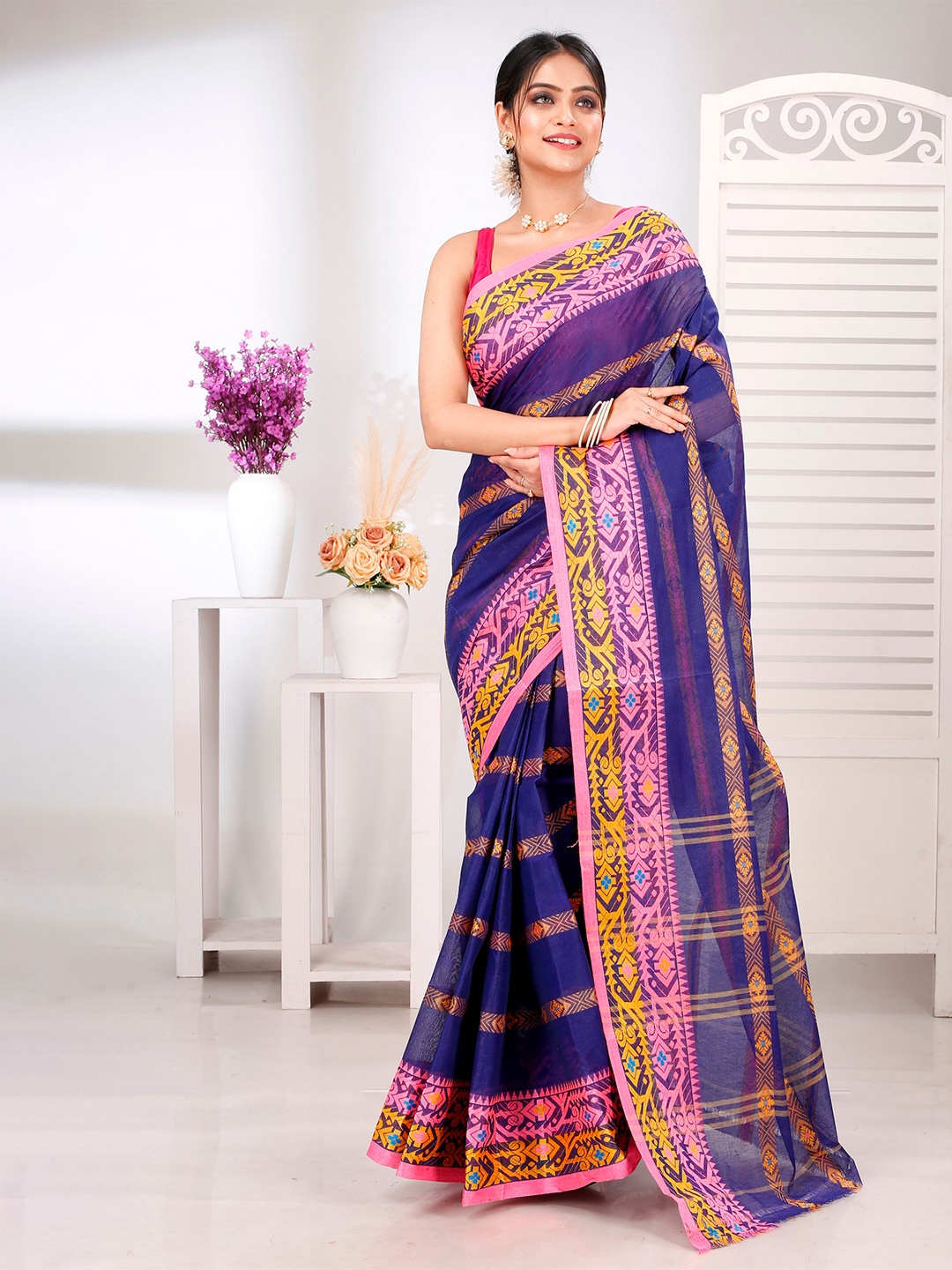 

DipDiya Woven Design Zari Pure Cotton Taant Saree, Blue