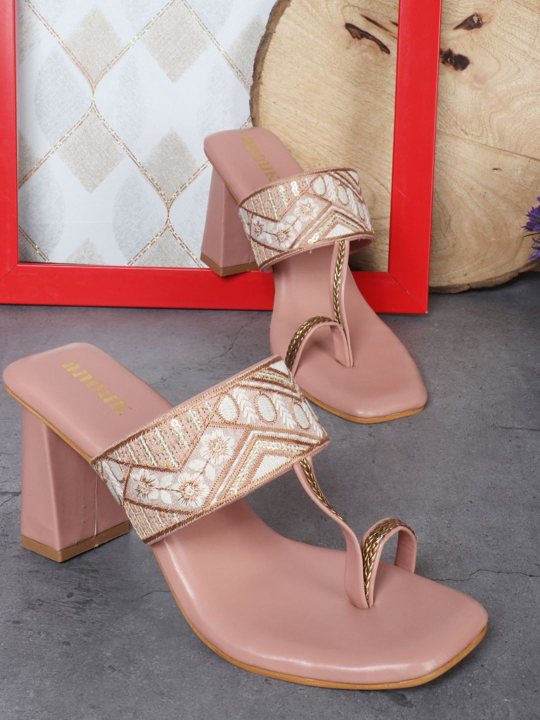 

Anouk Embellished Ethnic Block with, Pink