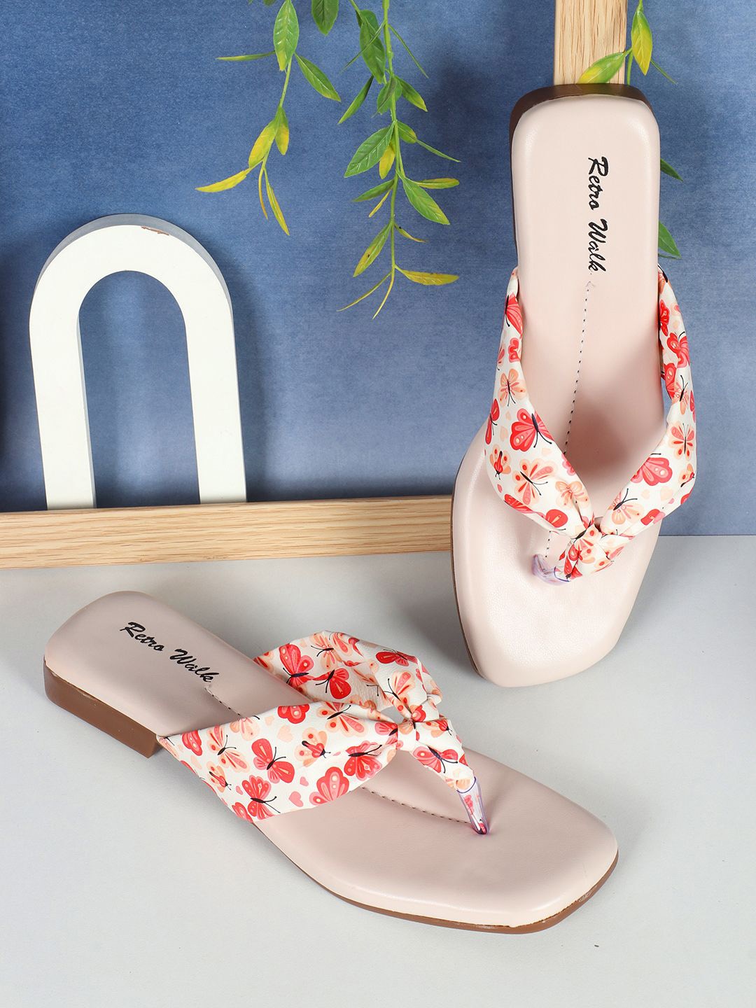 

Retro Walk Women Printed Open Toe Flats, Cream