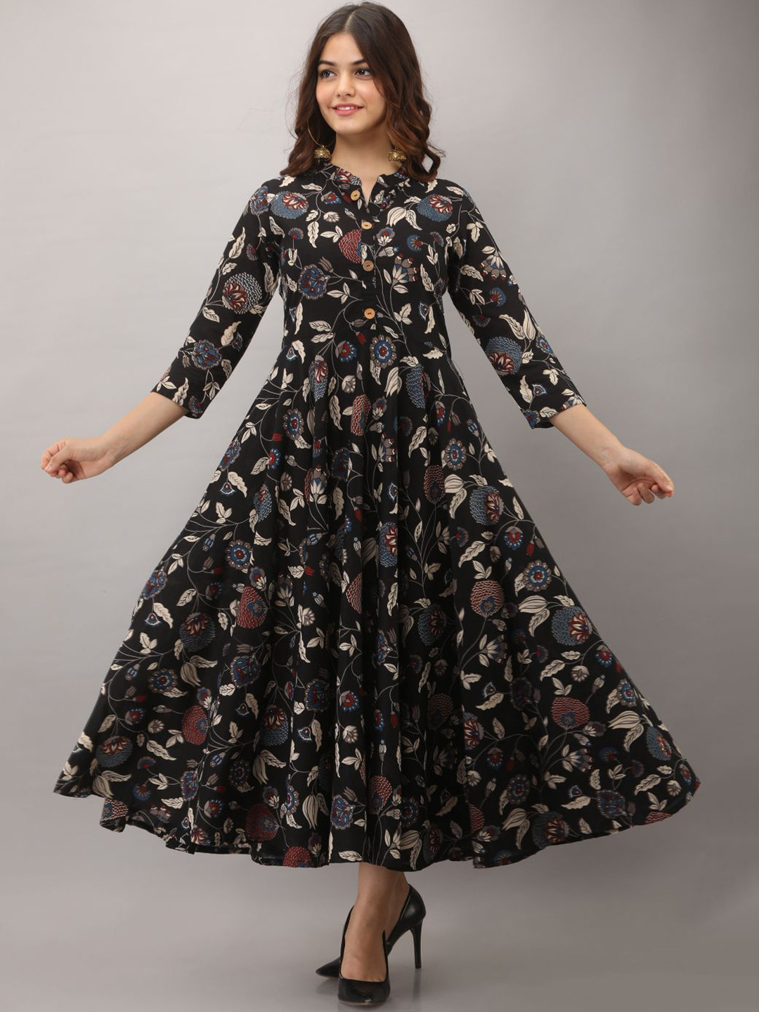 

Arudhi Women Floral Printed Pure Cotton Anarkali Kurta, Black