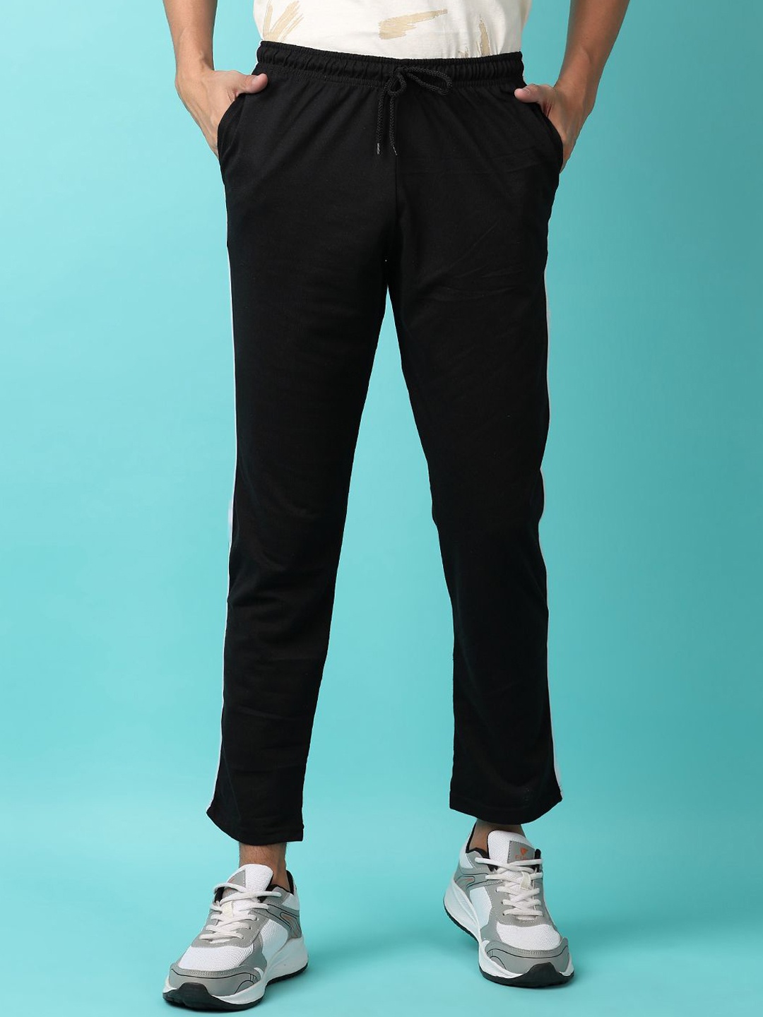

V-Mart Men Solid Striped Details Cotton Track Pants, Black