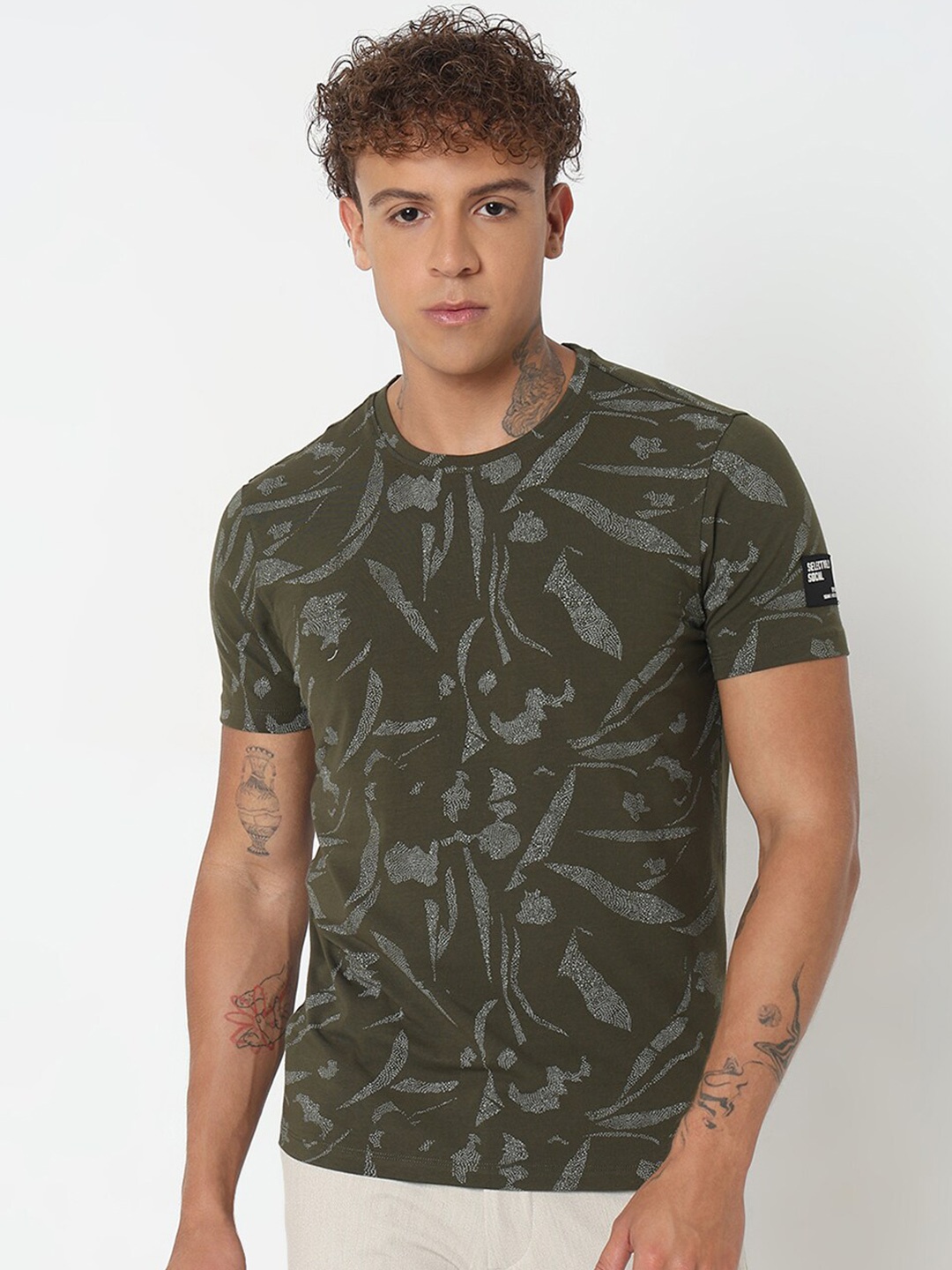

SPYKAR Men Abstract Printed Round Neck T-shirt, Green
