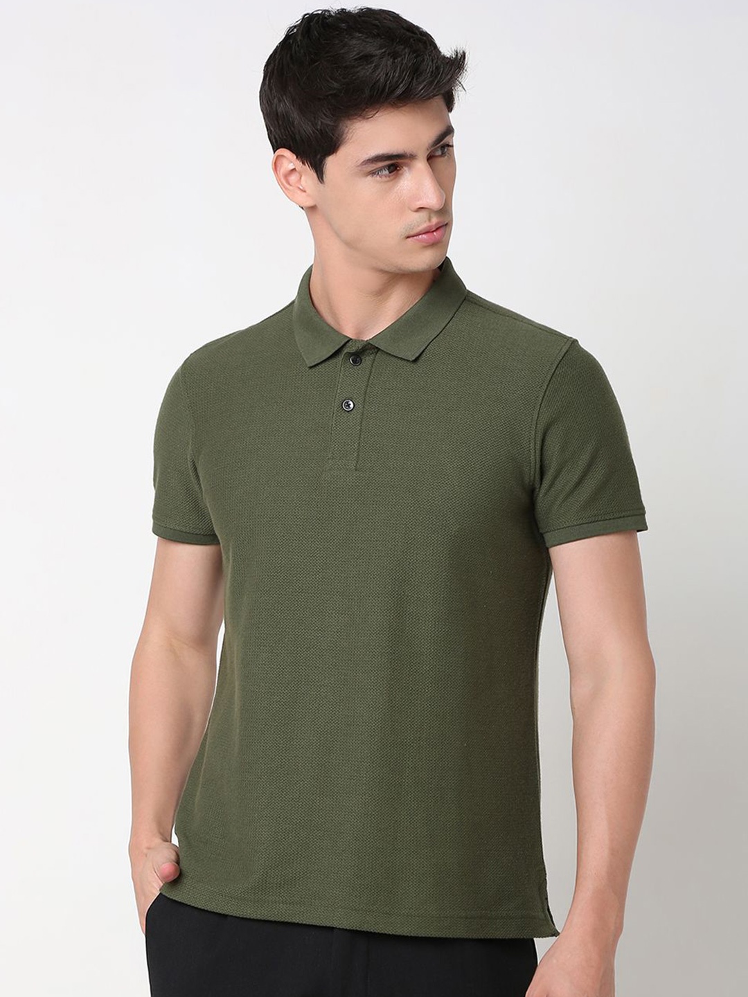 

SPYKAR Men Self Design Polo Collar T-shirt, Green