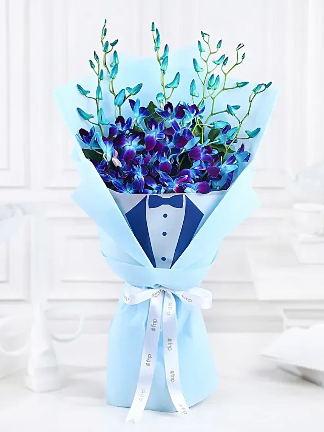 

fnp Gentleman's Delight Orchid Bouquet, Blue