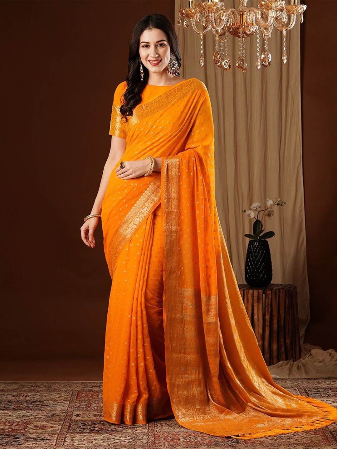 

FLOURIOUS Woven Design Banarasi Saree, Yellow