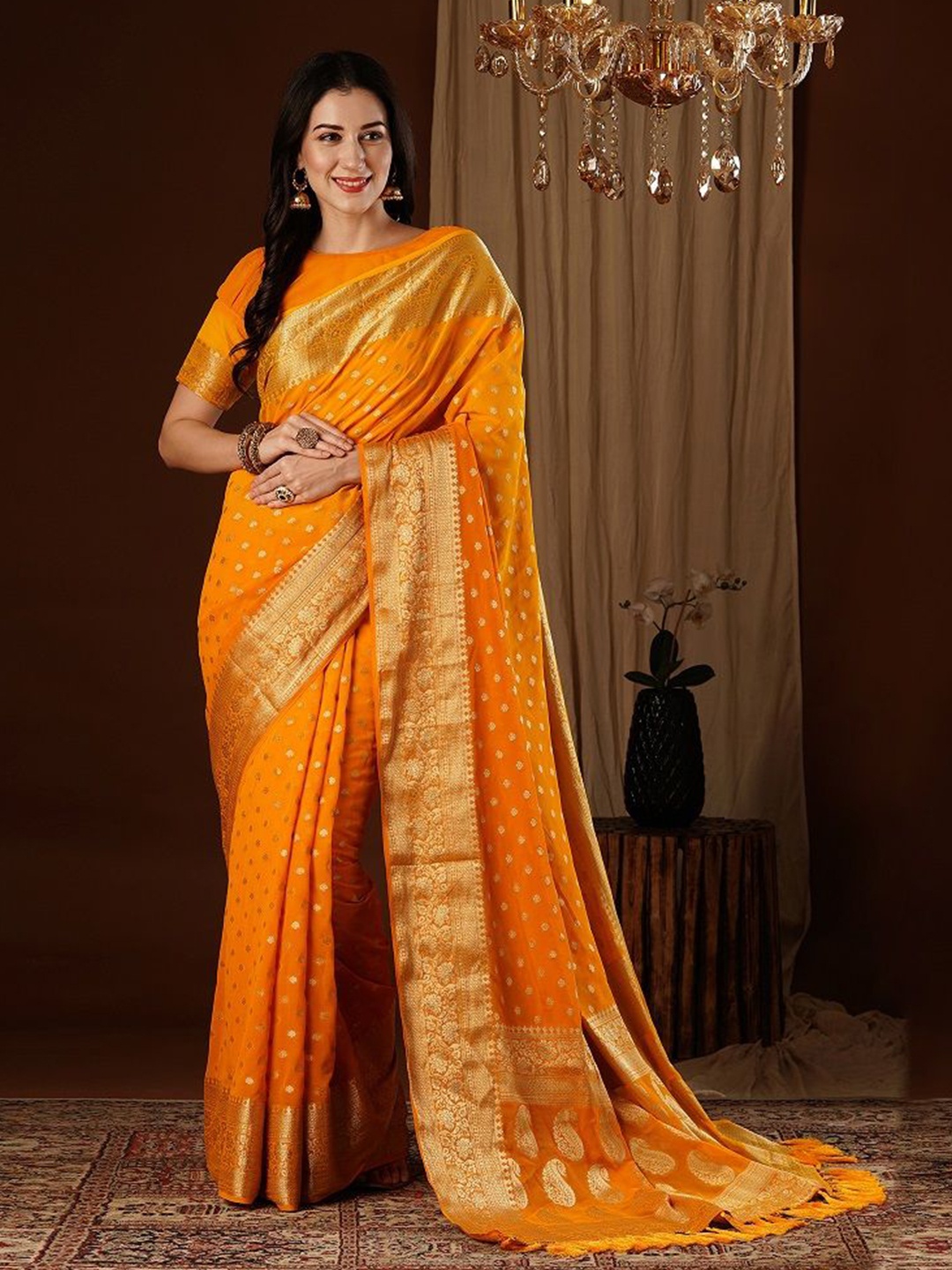 

FLOURIOUS Woven Design Zari Banarasi Saree, Yellow