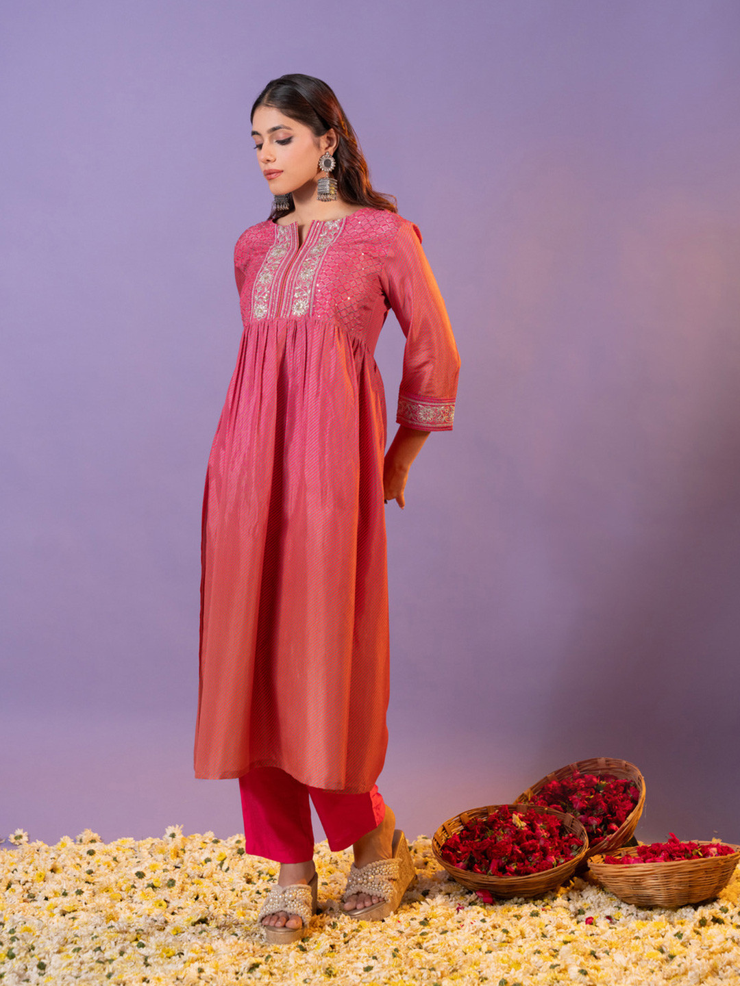 

HEEPOSH Women Embroidered Regular Kurta with Trousers & With Dupatta, Pink