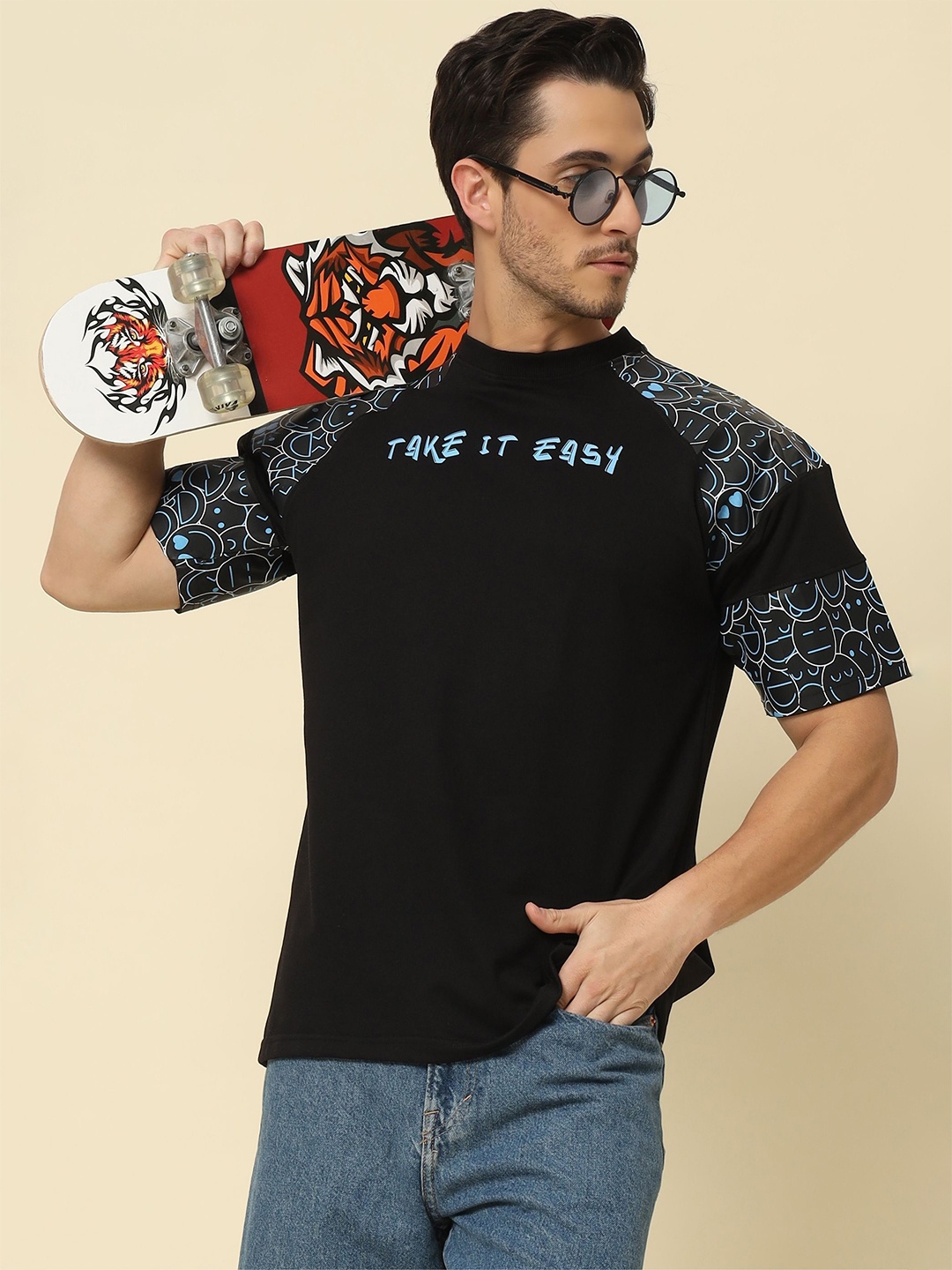 

PockMAN Men Typography Printed Pure Cotton Oversized Fit Bio Finish T-shirt, Black
