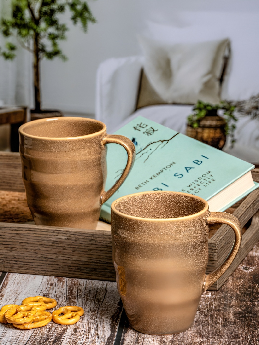 

White Gold Brown Printed Porcelain Glossy Mugs Set of Cups and Mugs