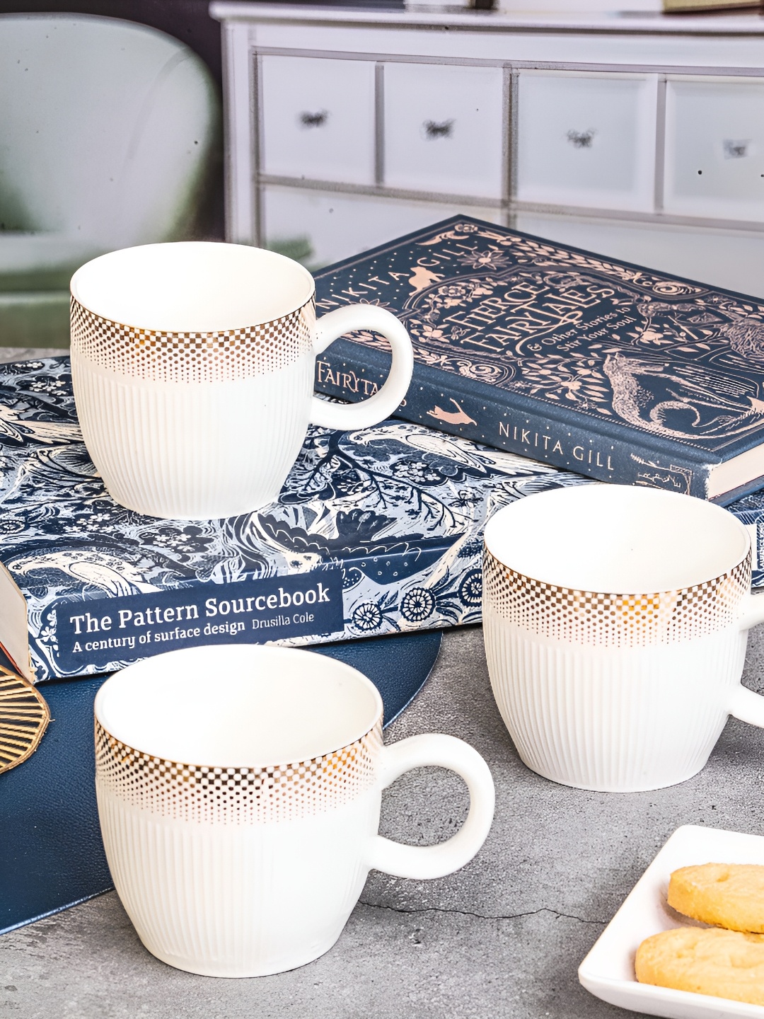 

White Gold White & Gold-Toned Printed Porcelain Glossy Mugs Set of Cups and Mugs