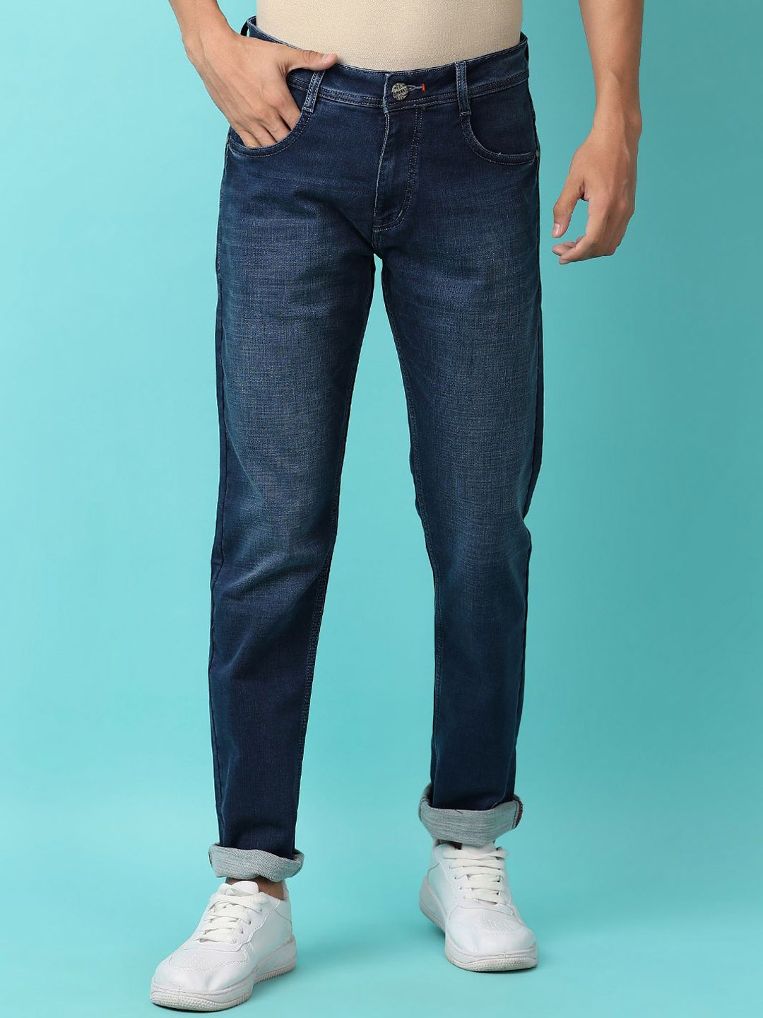 

V-Mart Men Slim Fit Light Fade Jeans, Blue