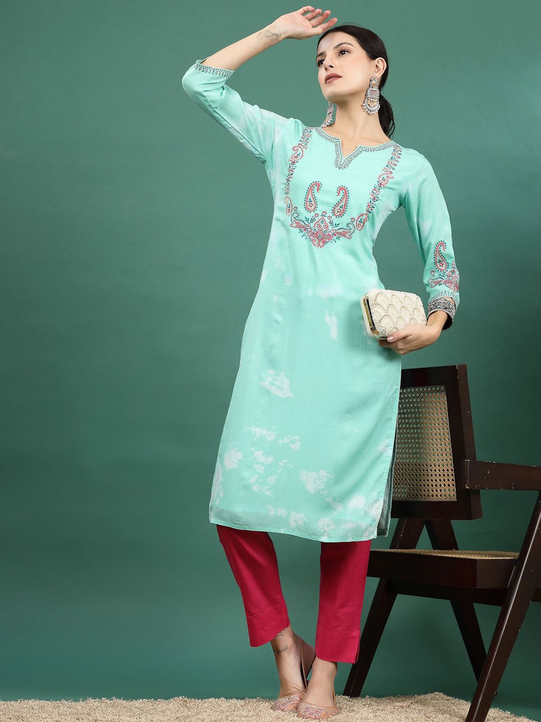 

Sangria Women Paisley Embroidered Straight Kurta, Sea green