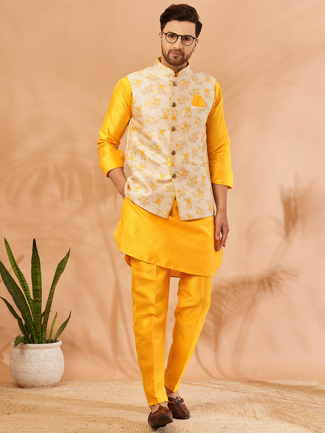 

Armaan Ethnic Men Regular Kurta with Trousers, Yellow