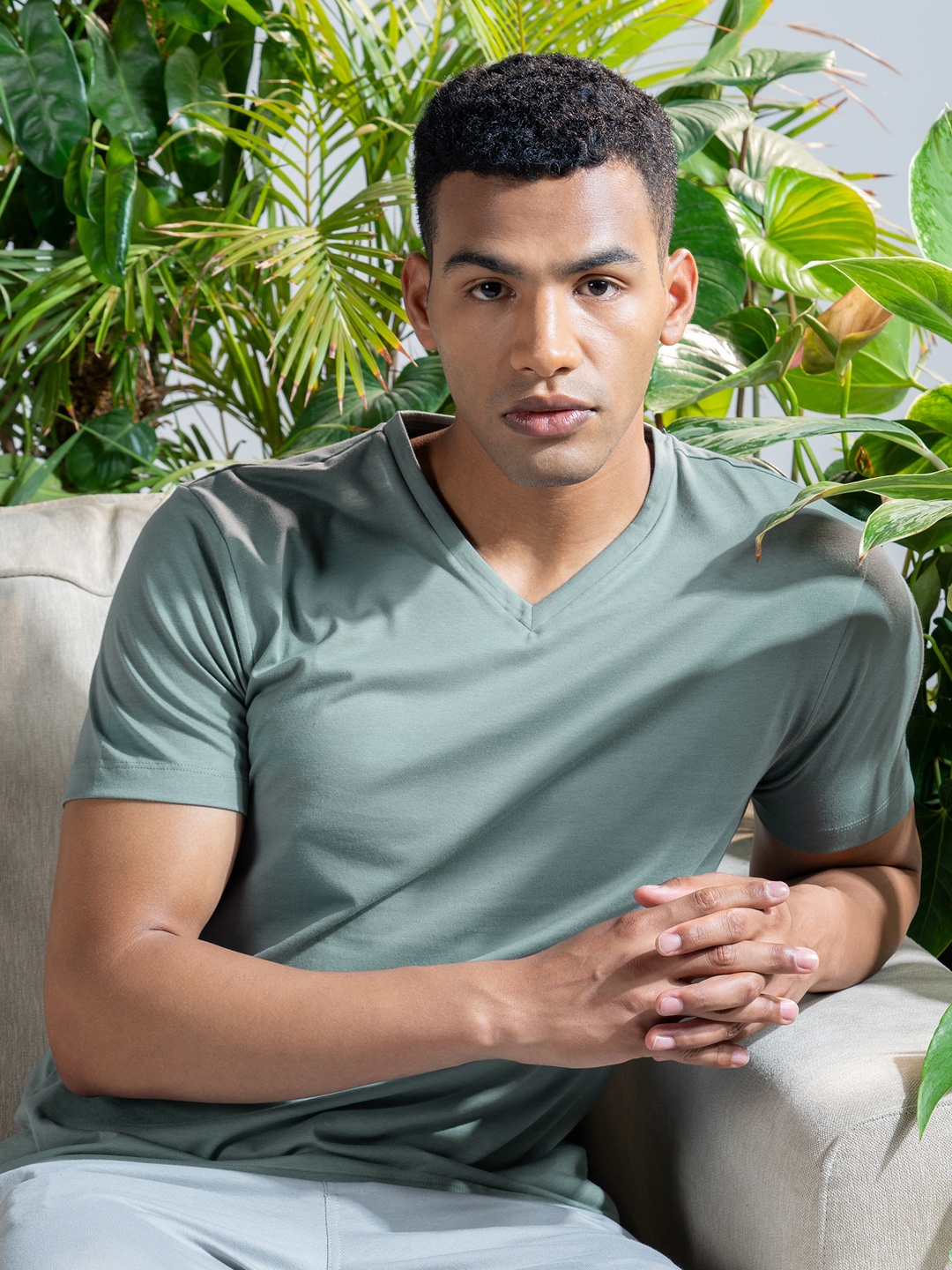 

DAMENSCH Breeze Ultralight V-Neck Solid T-Shirt, Grey
