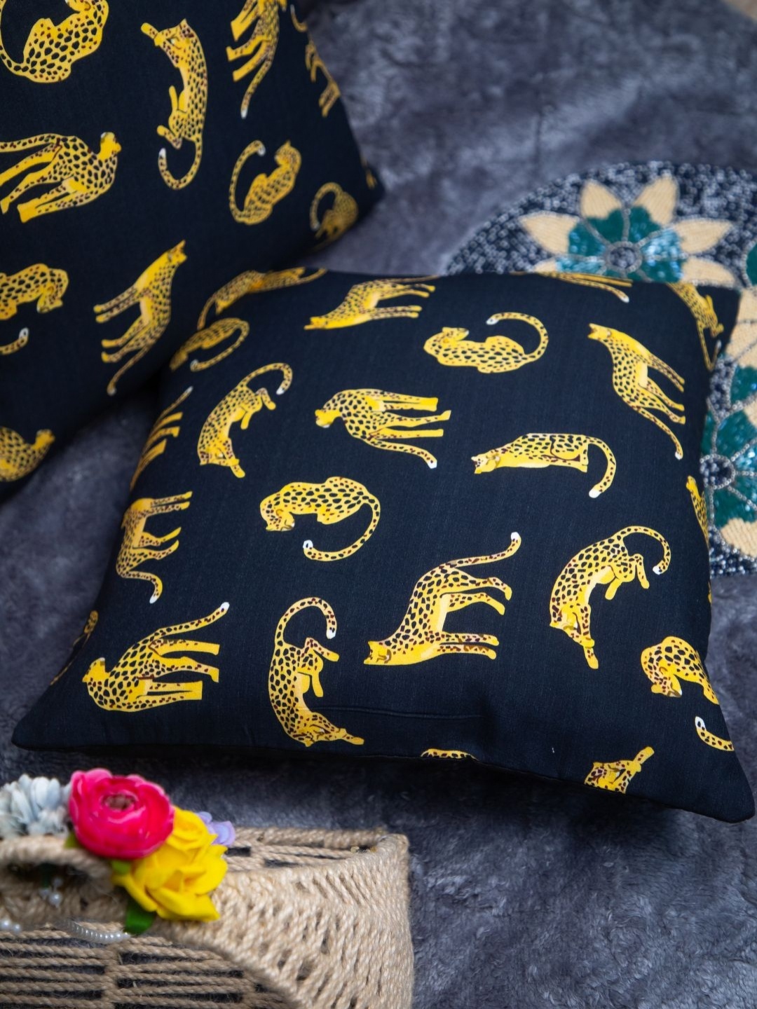 

STUDIOHMK 2-Pcs Black & Yellow Printed Cotton Square Cushion Covers