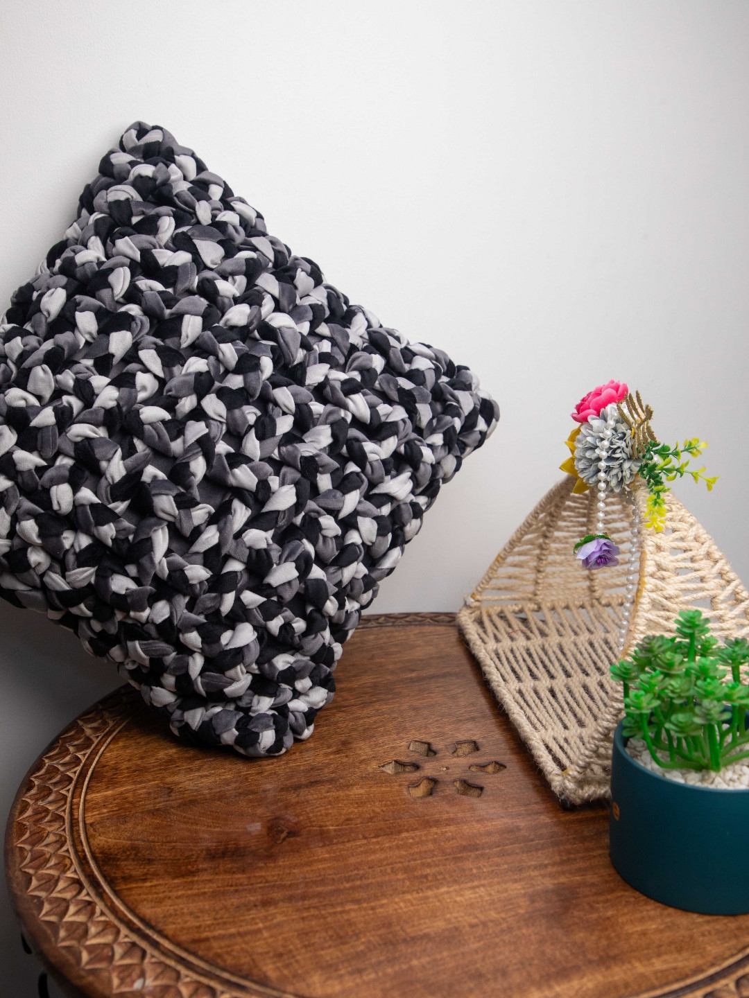 

STUDIOHMK Black & Grey Velvet Square Cushion Covers