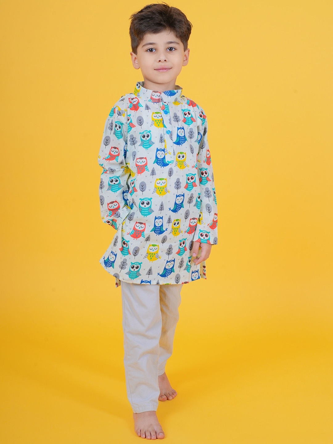 

Little MusketeerBoys Quirky Printed Kurta, White