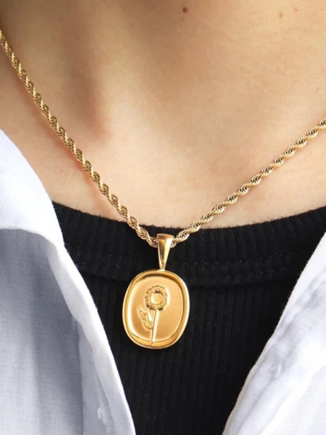 

SALTY Gold-Plated Necklace