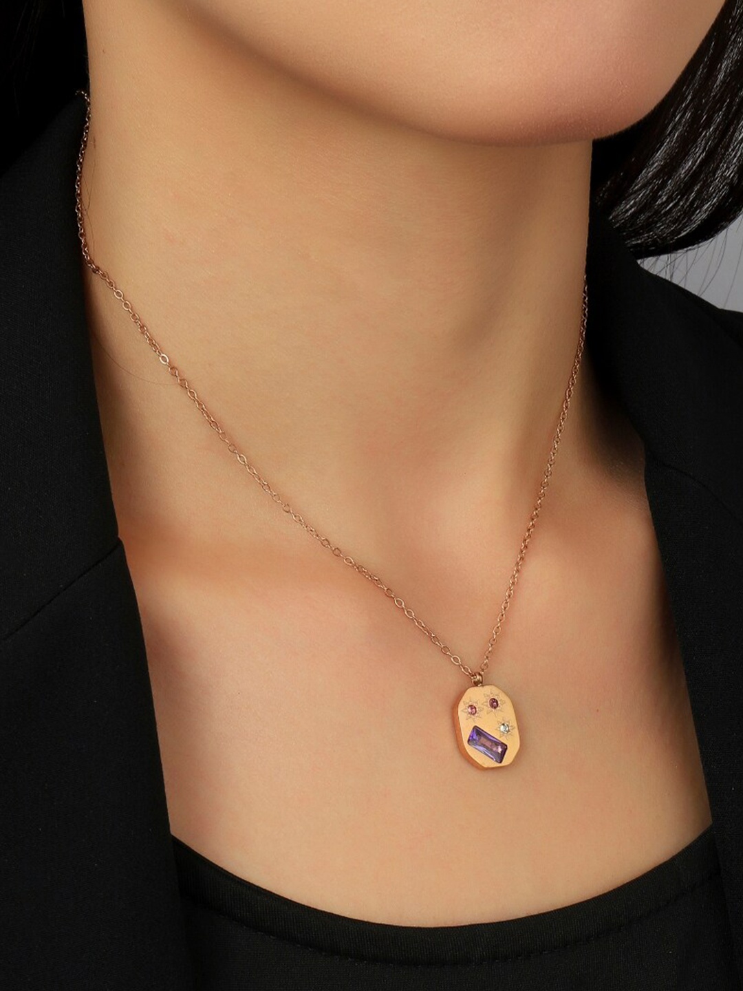 

SALTY Geometric Pendants With Chains, Rose gold