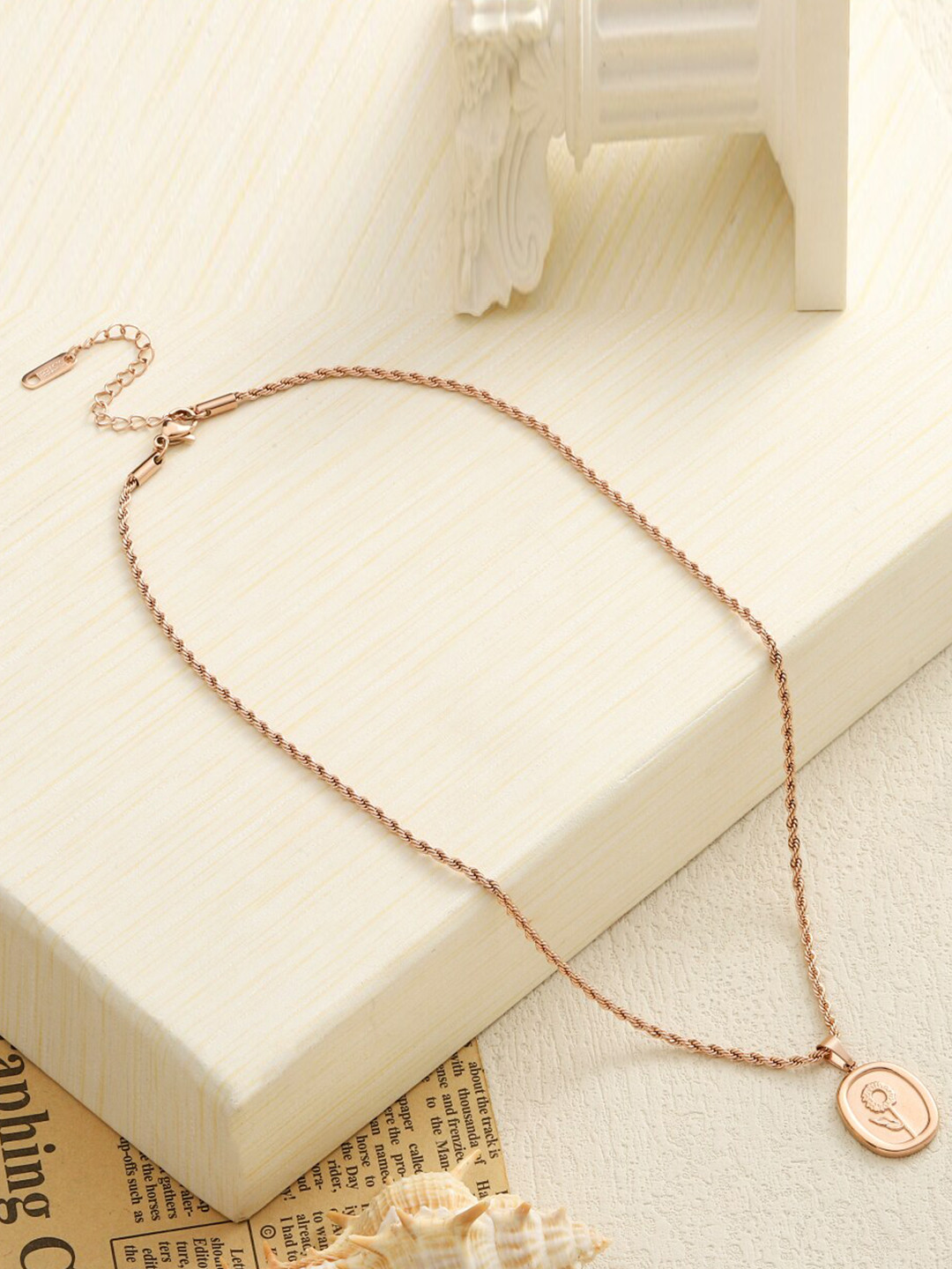 

SALTY Oval Beloved Bloom Pendants With Chains, Rose gold