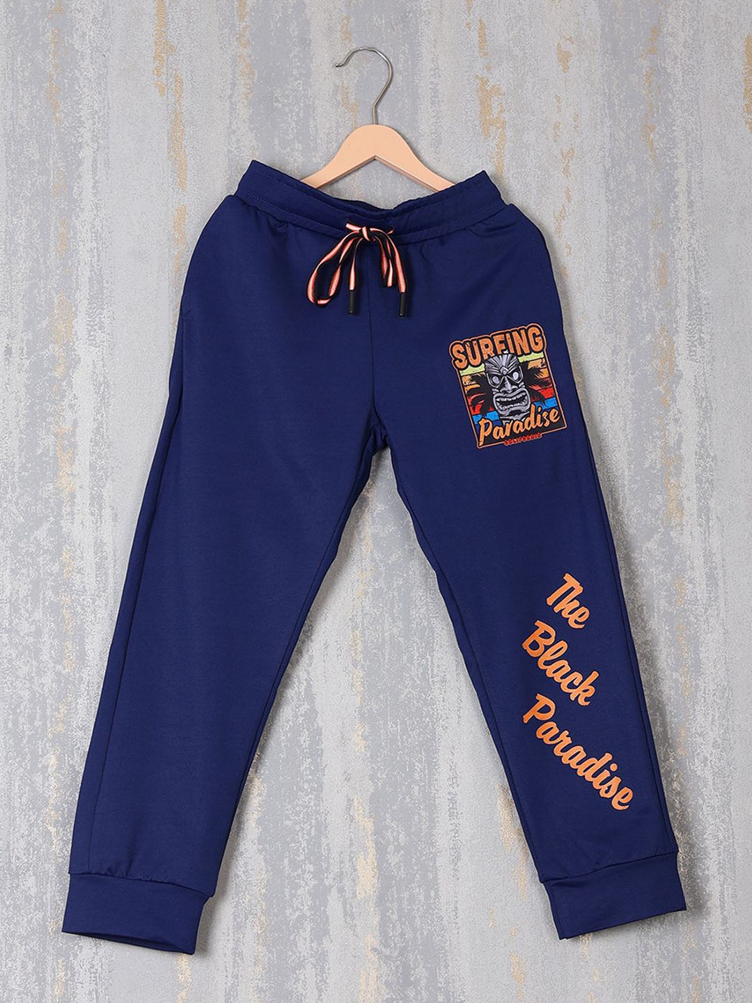

CHUNMUN Boys Printed Mid Rise Track Pants, Navy blue