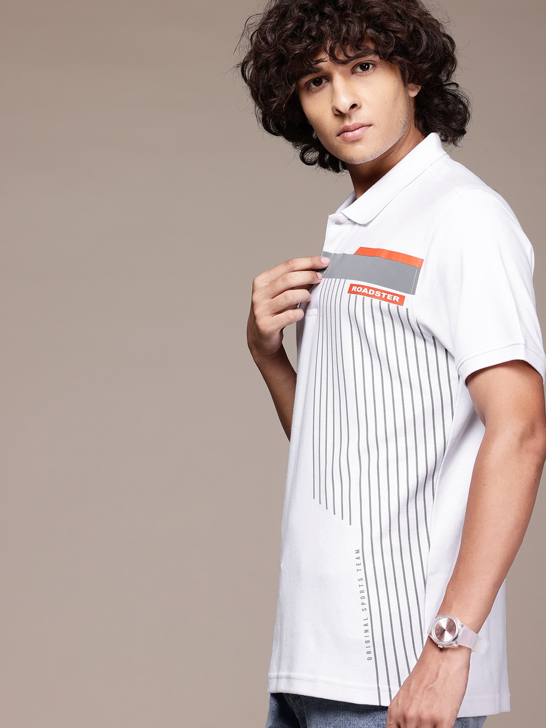 

Roadster Men Striped Polo Collar T-shirt, White